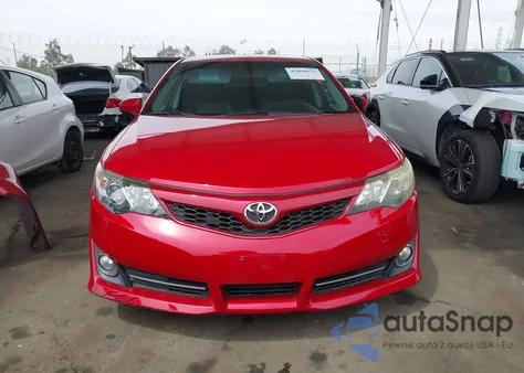 2013 Toyota Camry Se z USA, uszkodzony, nr VIN 4T1BF1FK6DU687369